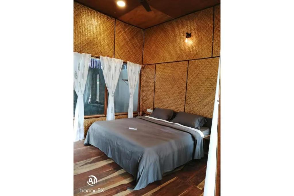 Tree House Large Room