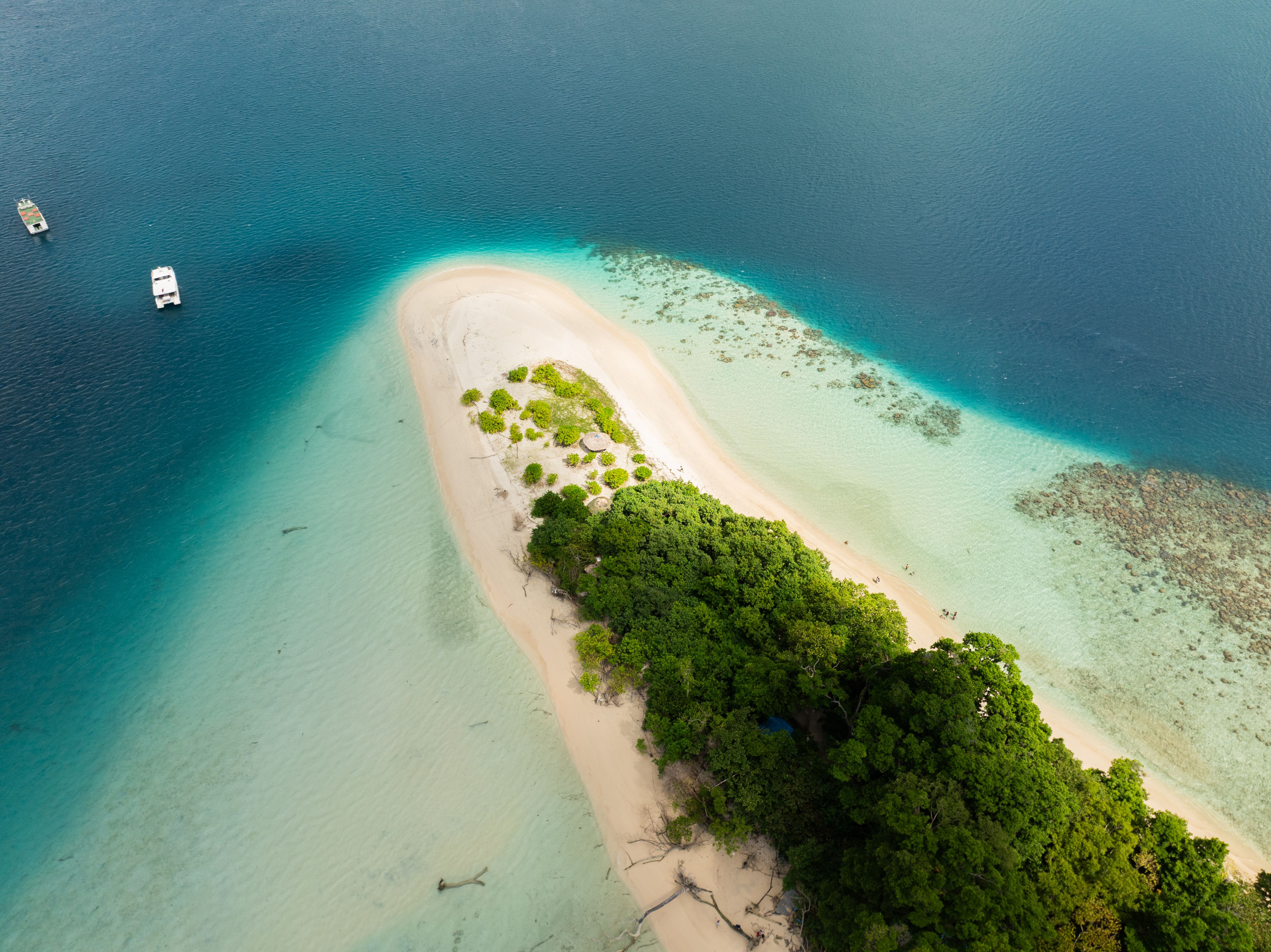 Deserted Beaches & Boat Trips
